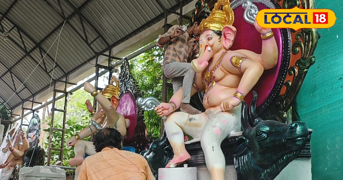 Divyang artist started business with loans, today more than 15 people are giving employment!